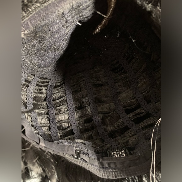 Wig - Picture 5 of 5